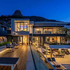 moondance-villa.hotels-capetown.com/